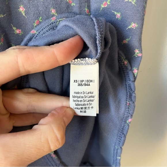 Victoria’s Secret PINK Long Sleeve Floral Button-Up Romper Pajamas XS Blue - Picture 4 of 10